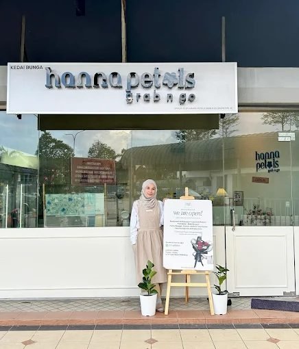Hanna Petals GRAB N GO