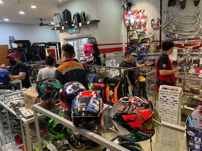 Kedai Helmet Johor Bahru Bikezon88