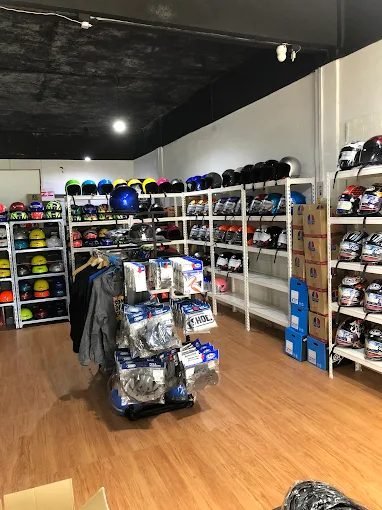 MotoJack Helmet Center Kelantan - Helmet shop for Shoei, Arai, NHK, Gracshaw