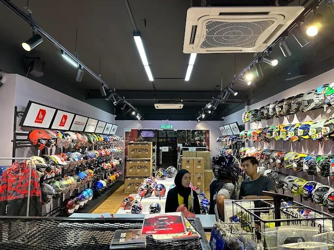 Tokan Helmet - Bandar Baru Uda