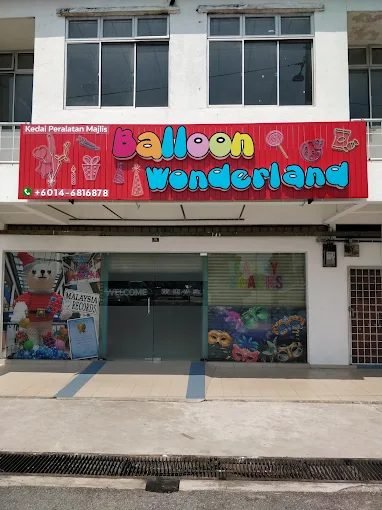 Balloon Wonderland & Fa Fa Lab Florist Lukut PD(Lukut 花圈）