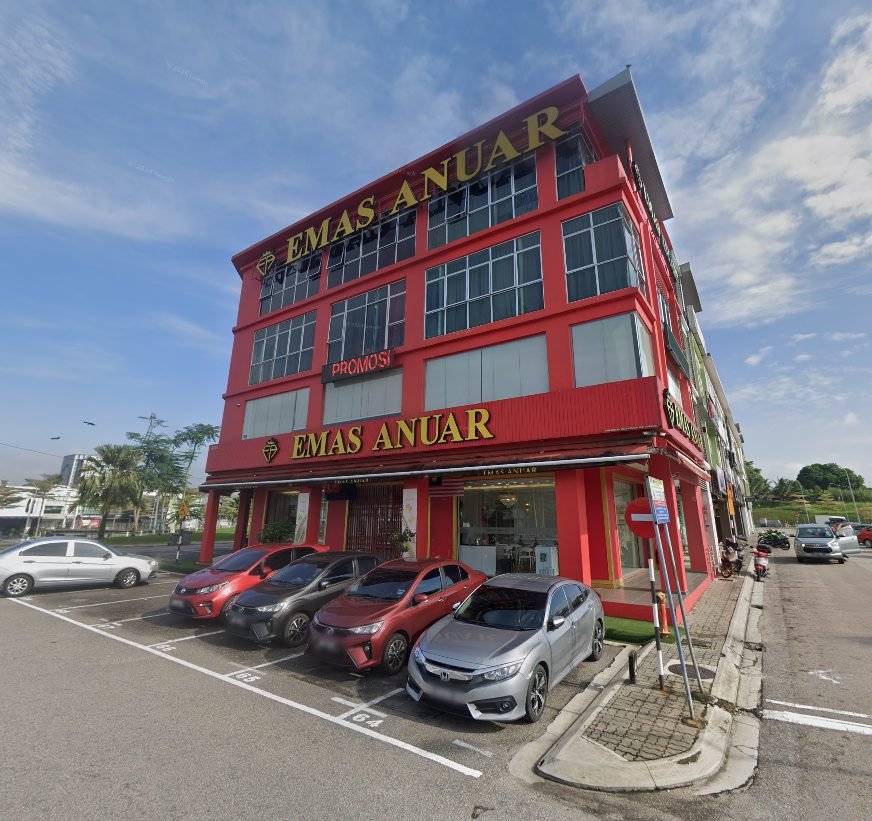 Emas Anuar Bandar Baru Uda