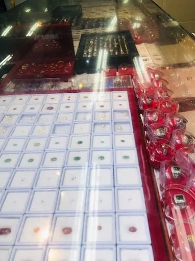 Kedai membeli Emas lama {Harga tinggi/ Gold buyer in high price}