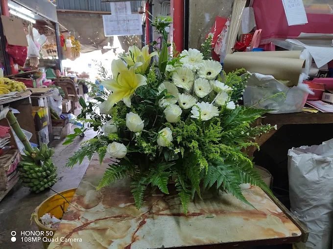 Law Florist & Gifts