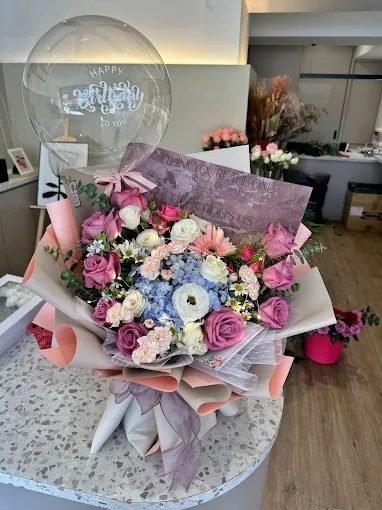 Luminous Florist