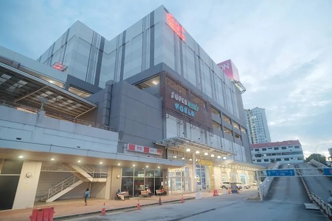 AEON Mall Metro Prima Shopping Centre