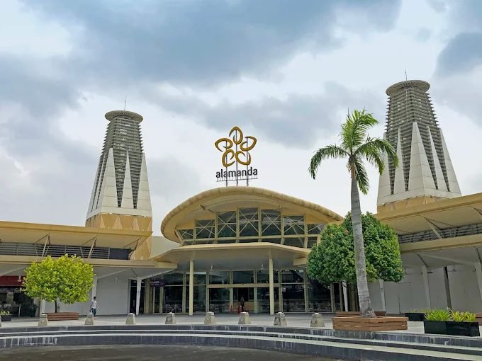 Alamanda Shopping Centre