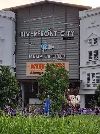 Riverfront City