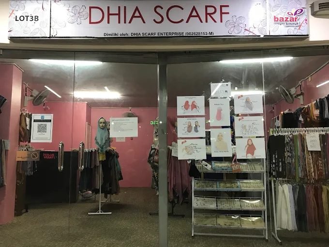 DHIA SCARF
