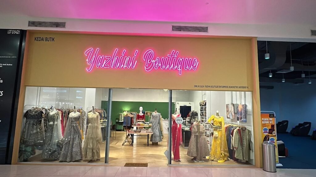 Yazhini Boutique