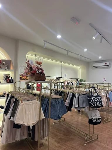 Twinning Twins Boutique