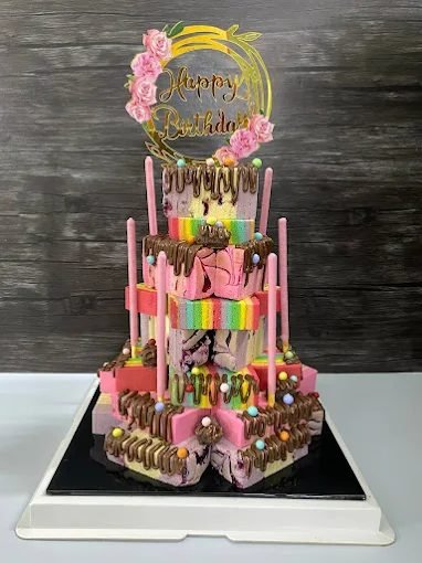 Kek Lapis by Wai - (caw. JB)